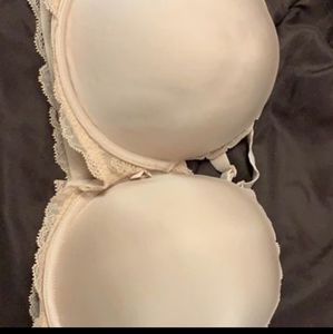 Torrid size 44B bra